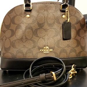 Women's Coach bag
